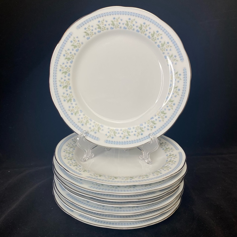 EUC Lot of 8 Vintage 7” China Blue & Green Bluebell Pattern Bread & Butter Plate